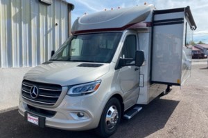 2025 Renegade Vienna 25DLN