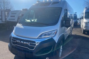 2025 Roadtrek Roadtrek Play +