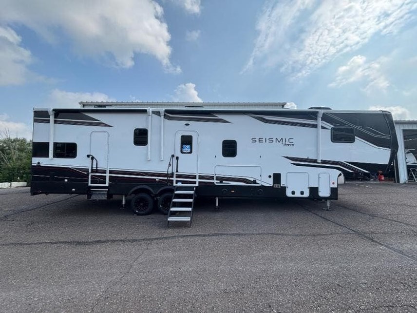 New 2026 Jayco Seismic 359 available in Souderton, Pennsylvania