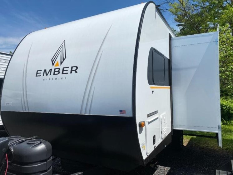 Email now about this 2026 Ember RV E-Series 18FBE! New 2026 Ember RV E-Series 18FBE available in Souderton, Pennsylvania