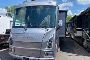 2025 Winnebago Sunstar 31B