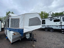 2006 Rockwood Premier 2516G by Forest River from Fretz RV in Souderton, Pennsylvania