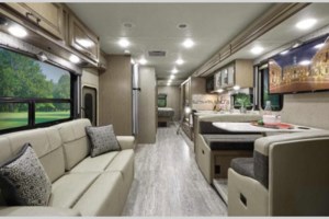 2020 Thor Motor Coach Hurricane 34J