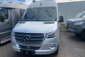 2023 Roadtrek Roadtrek SS Agile