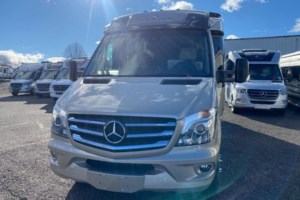 2019 Leisure Travel Serenity 24CB