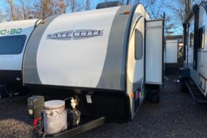 2017 Starcraft Satellite 17RB