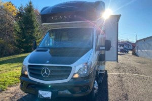 2015 Itasca Navion 24 G