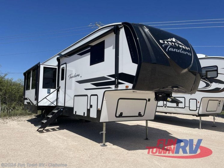 New 2024 East to West Tandara 375BH-OK available in Cleburne, Texas