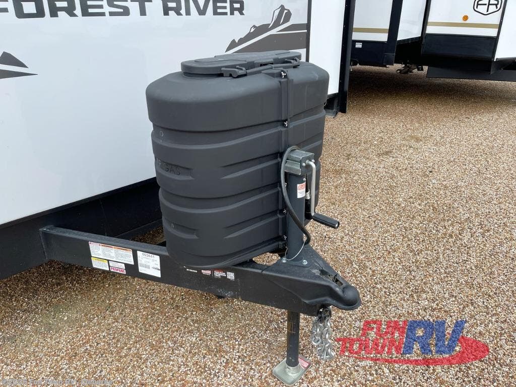 New 2025 Forest River Cherokee Timberwolf Black Label 39ALBL available in Cleburne, Texas