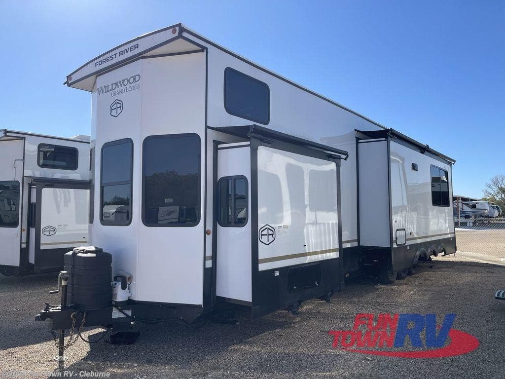 Contact us now about this 2026 Forest River Wildwood Grand Lodge 42ZEN! 2026 Wildwood Grand Lodge 42ZEN by Forest River from Fun Town RV - Cleburne in Cleburne, Texas