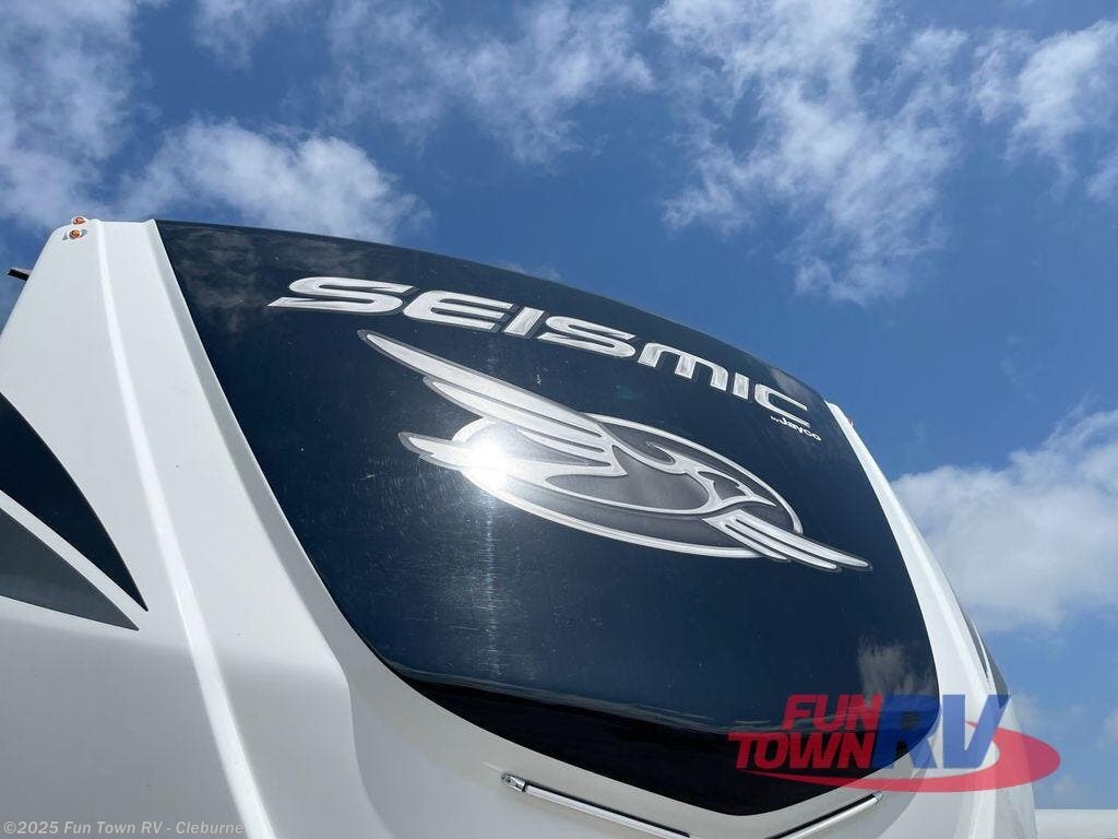 Contact us now about this 2021 Jayco Seismic 4212! 2021 Seismic 4212 by Jayco from Fun Town RV - Cleburne in Cleburne, Texas