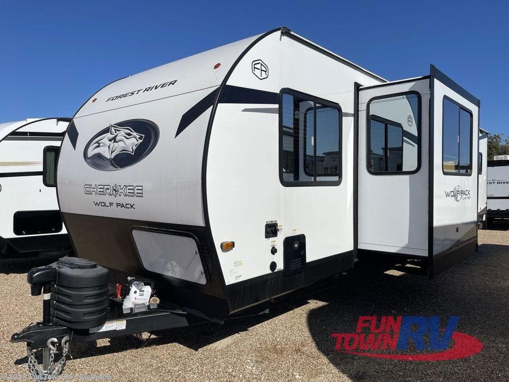 Contact us now about this 2025 Forest River Cherokee Wolf Pack 27-12 5! 2025 Cherokee Wolf Pack 27-12 5 by Forest River from Fun Town RV - Cleburne in Cleburne, Texas