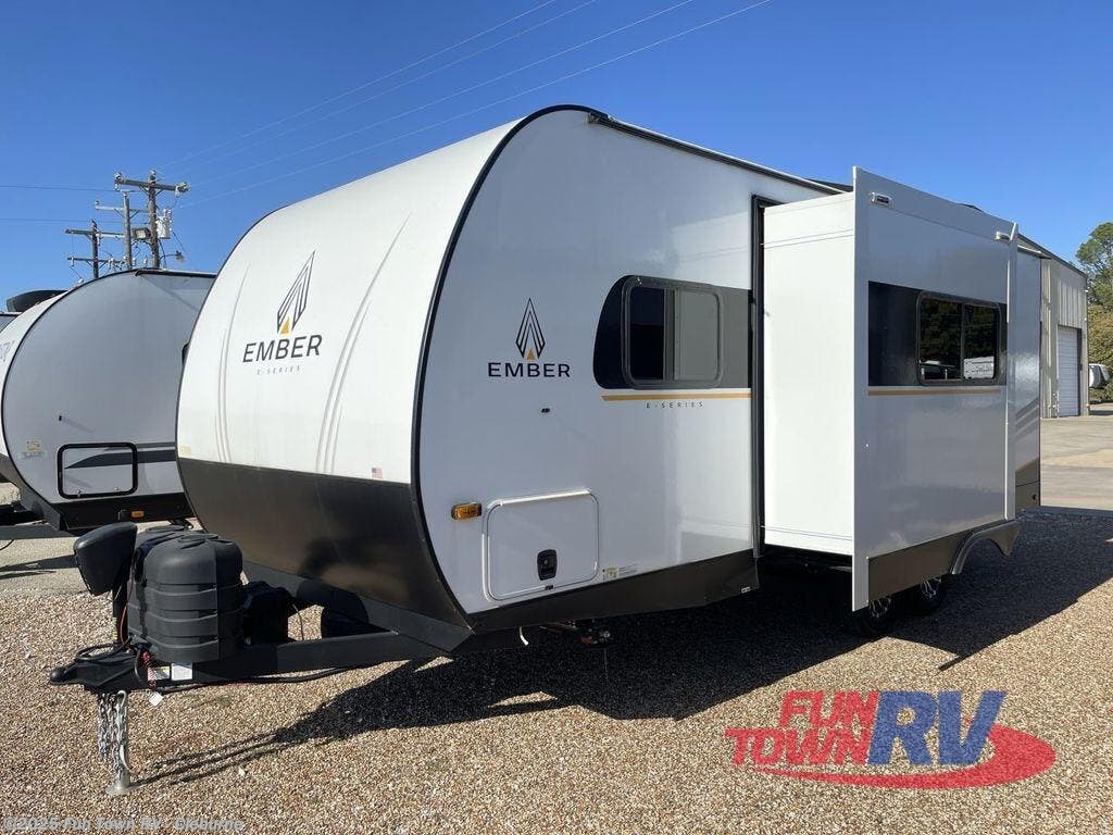 Contact us now about this 2025 Ember RV E-Series 21FBE! 2025 E-Series 21FBE by Ember RV from Fun Town RV - Cleburne in Cleburne, Texas