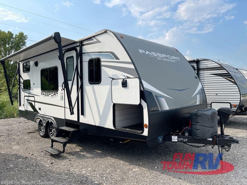 Email now about this 2021 Keystone Passport SL 219BH! Used 2021 Keystone Passport SL 219BH available in Cleburne, Texas