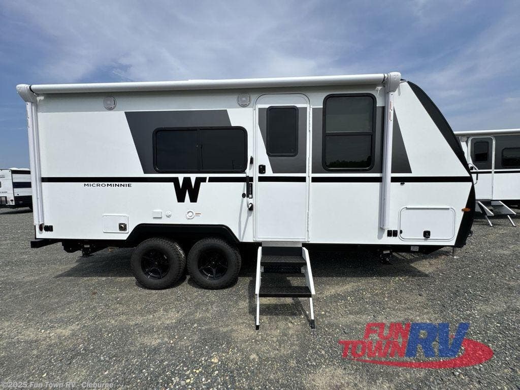 Contact us now about this 2026 Winnebago Micro Minnie 2108FBS! 2026 Micro Minnie 2108FBS by Winnebago from Fun Town RV - Cleburne in Cleburne, Texas