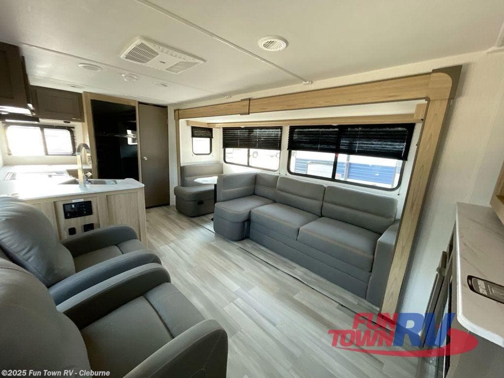 Contact us now about this 2025 Cruiser RV Avenir A-29RK! 2025 Avenir A-29RK by Cruiser RV from Fun Town RV - Cleburne in Cleburne, Texas