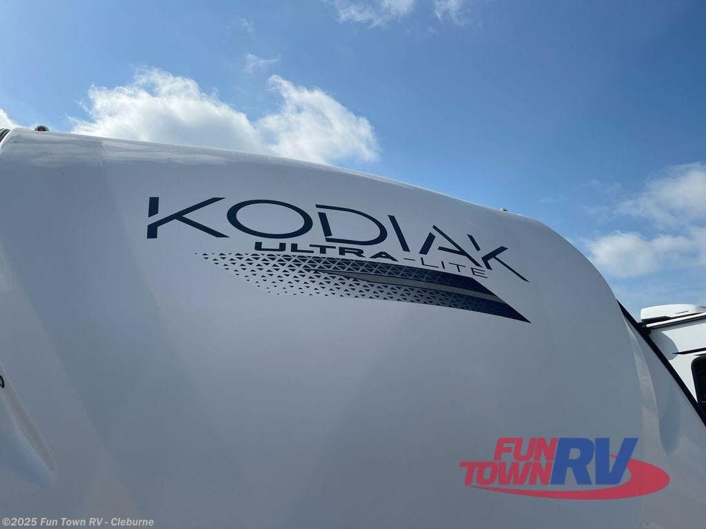 Contact us now about this 2025 Dutchmen Kodiak 308BHSL! 2025 Kodiak 308BHSL by Dutchmen from Fun Town RV - Cleburne in Cleburne, Texas