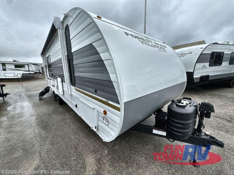 Email now about this 2025 Forest River Wildwood X-Lite 25ICE! New 2025 Forest River Wildwood X-Lite 25ICE available in Cleburne, Texas