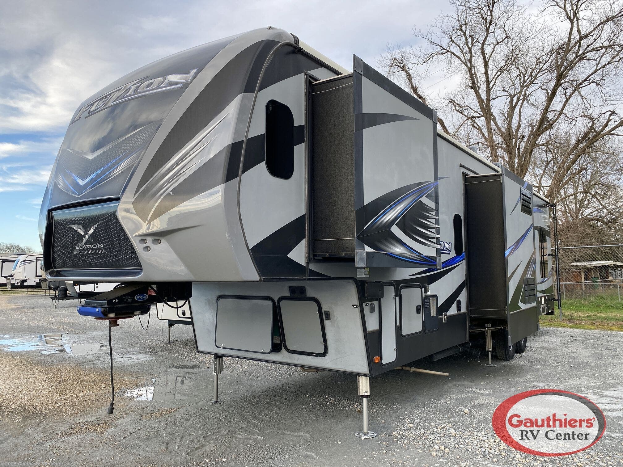 Contact us now about this 2018 Keystone Fuzion 371! 2018 Fuzion 371 by Keystone from Gauthiers' RV Center in Scott, Louisiana
