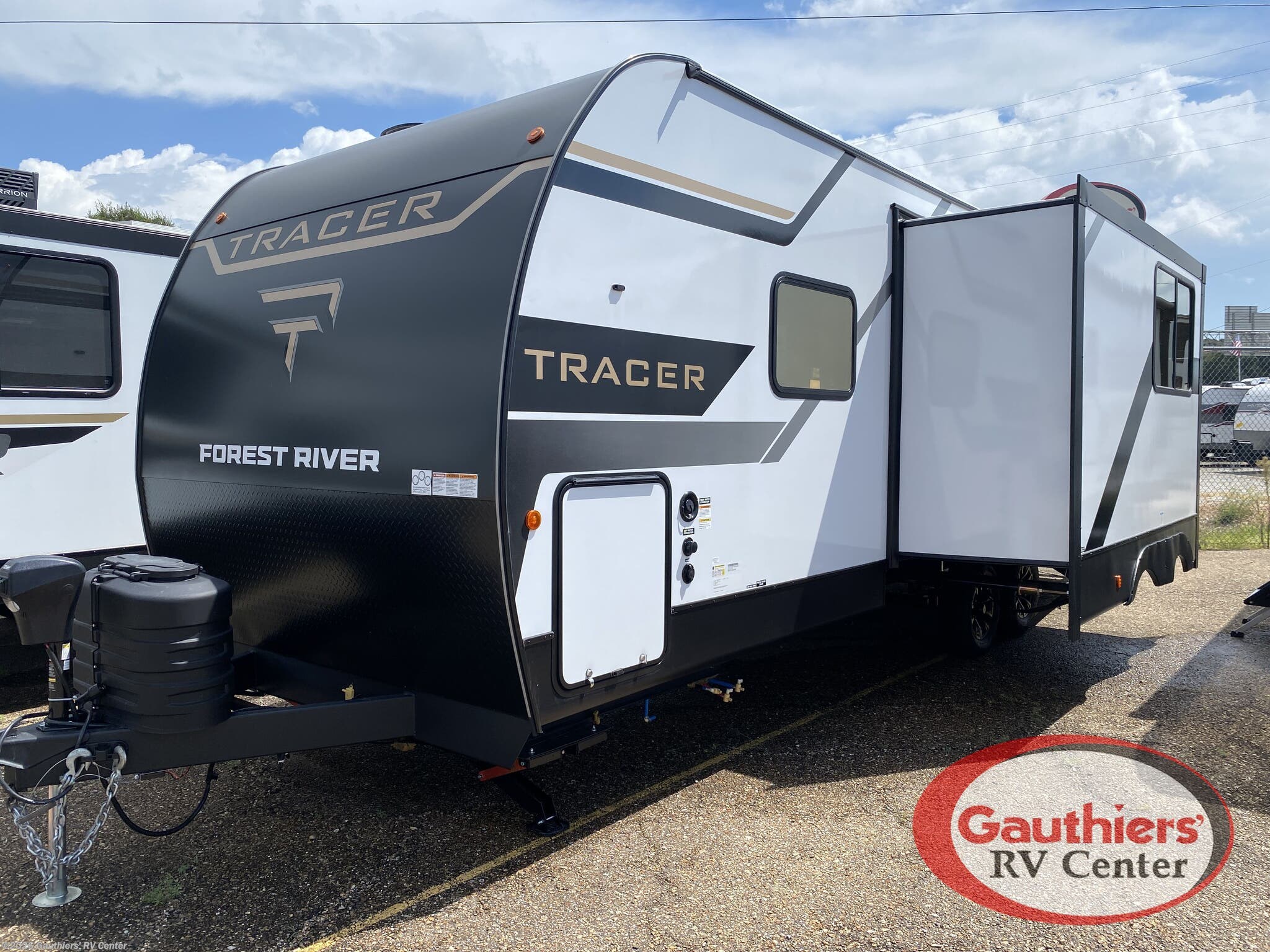Contact us now about this 2026 Prime Time Tracer 255DS! 2026 Tracer 255DS by Prime Time from Gauthiers' RV Center in Scott, Louisiana