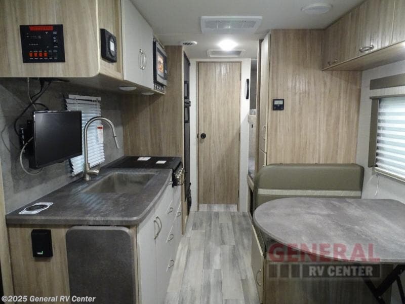 2023 Winnebago Micro Minnie 1800BH RV For Sale In Brownstown Township