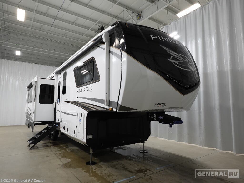 Email now about this 2025 Jayco Pinnacle 32RLTS! New 2025 Jayco Pinnacle 32RLTS available in Brownstown Township, Michigan