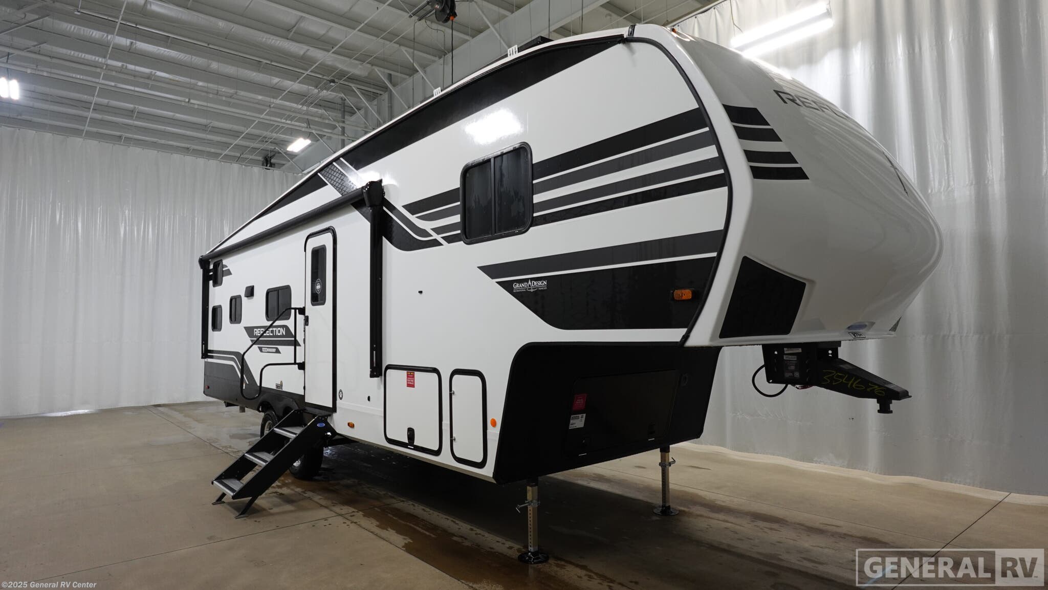 Email now about this 2026 Grand Design Reflection 27BH! New 2026 Grand Design Reflection 27BH available in Brownstown Township, Michigan