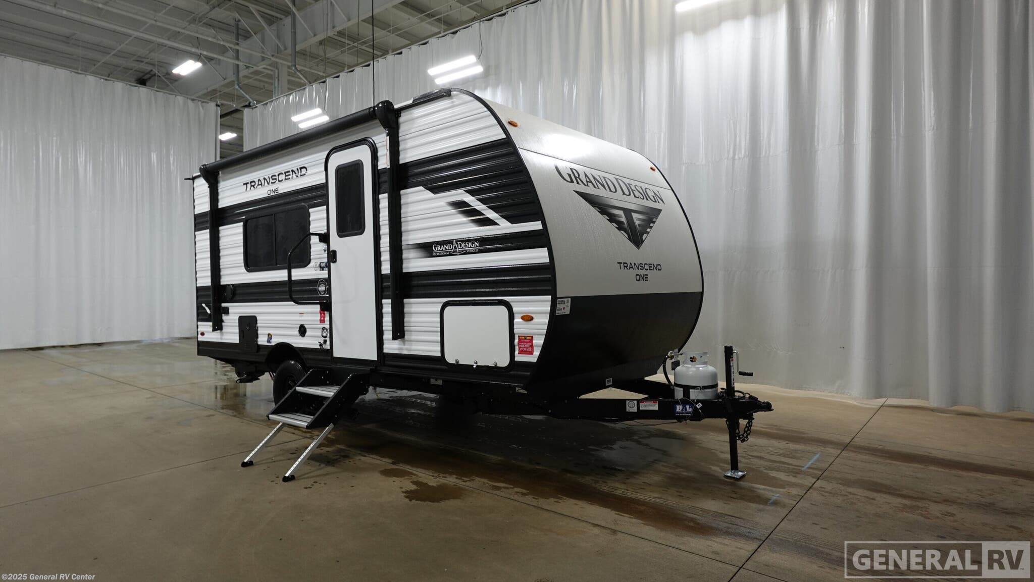 Email now about this 2026 Grand Design Transcend One 151RB! New 2026 Grand Design Transcend One 151RB available in Brownstown Township, Michigan