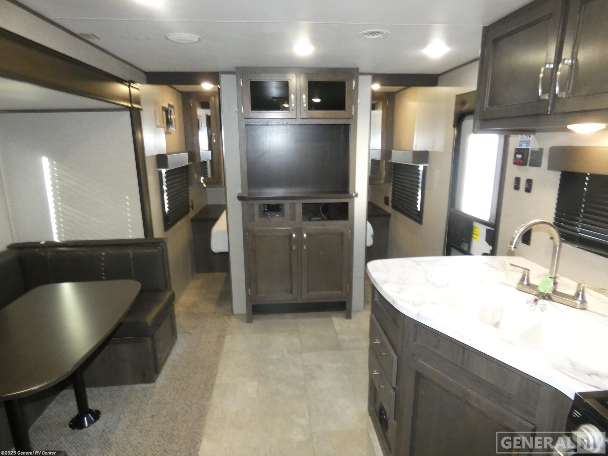 Used 2020 Jayco Jay Flight SLX 8 242BHS available in Brownstown Township, Michigan