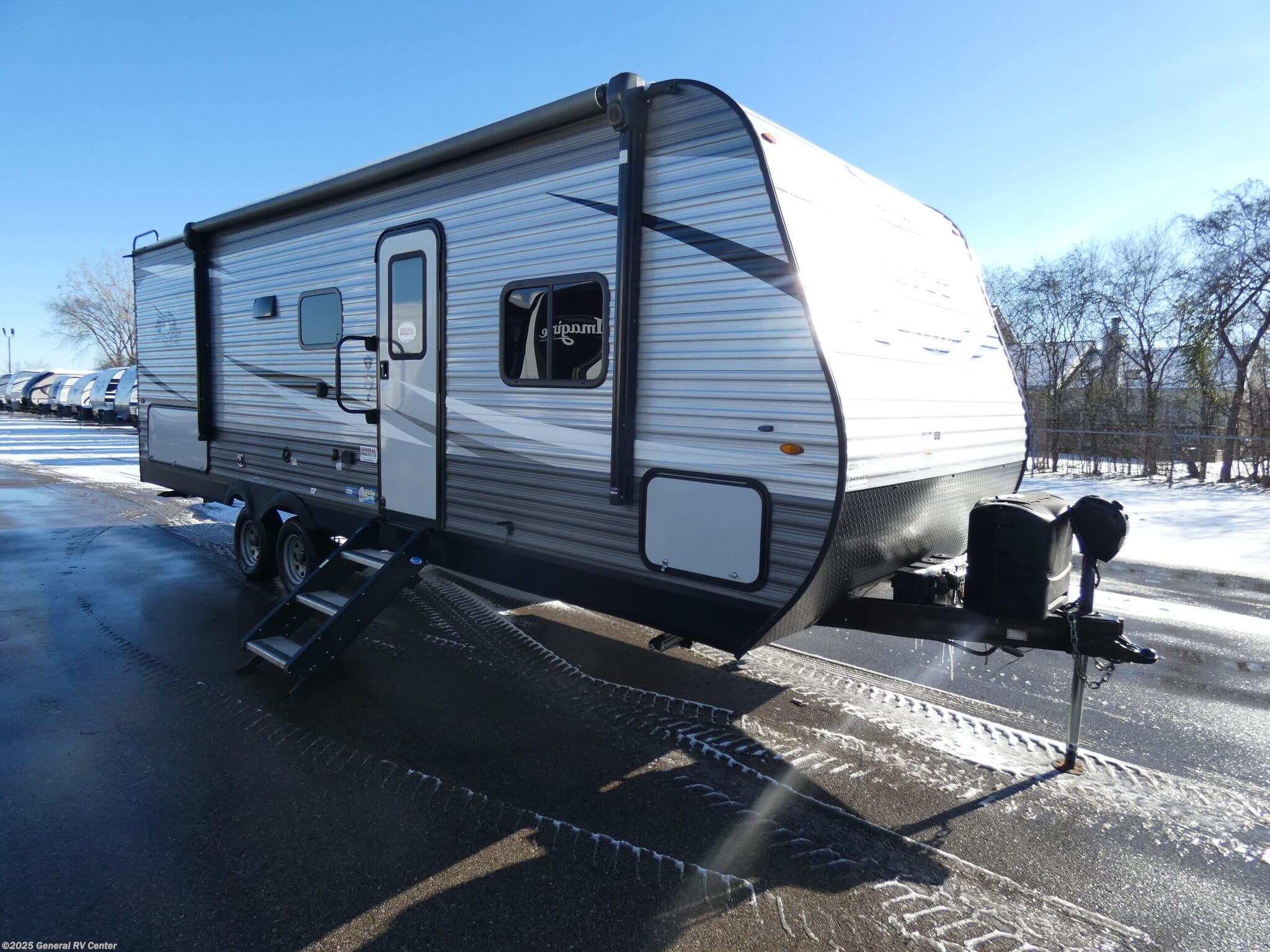 Email now about this 2021 Jayco Jay Flight SLX 242BHS! Used 2021 Jayco Jay Flight SLX 242BHS available in Brownstown Township, Michigan