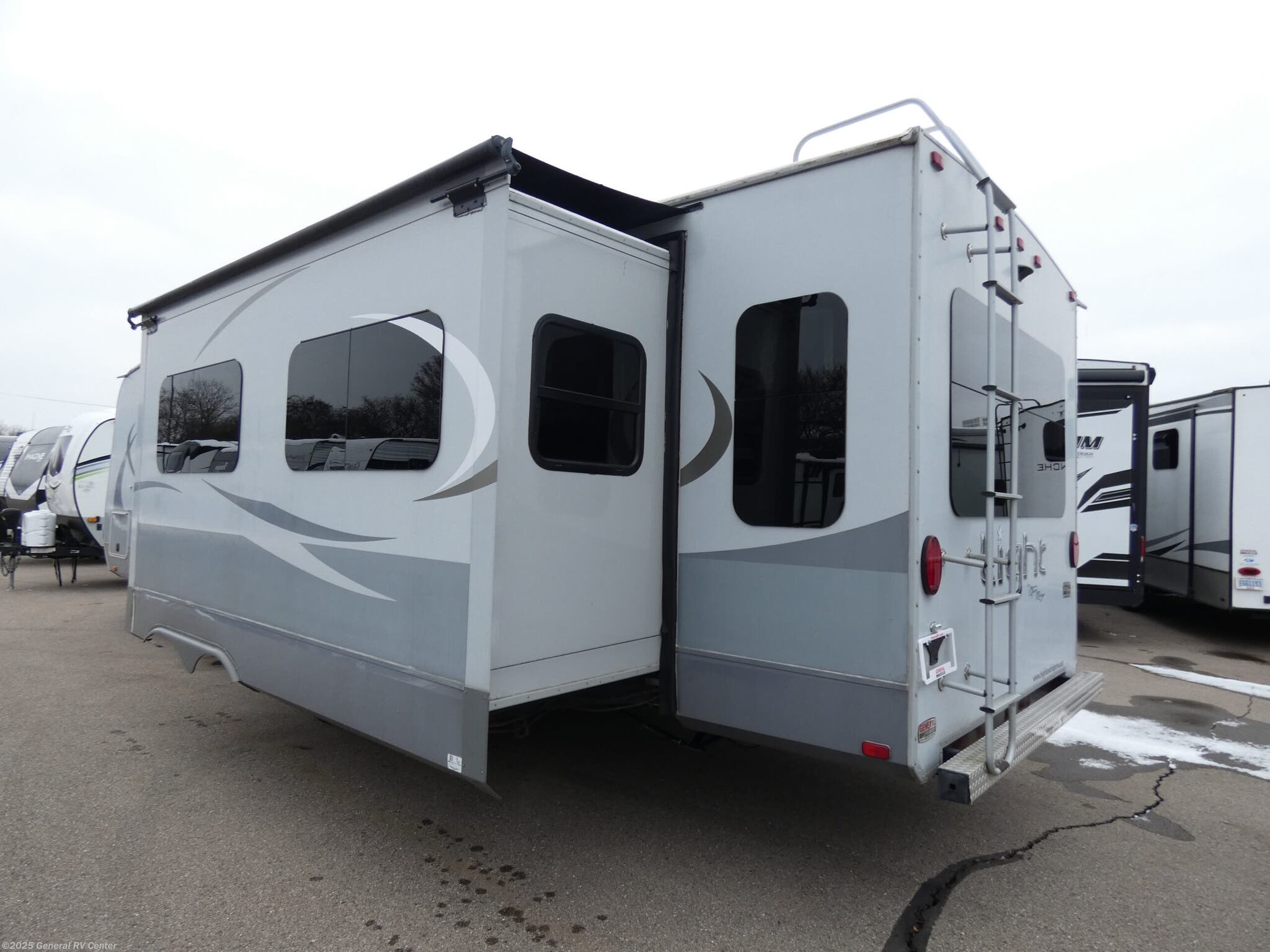 Contact us now about this 2015 Highland Ridge Open Range 272RLS! 2015 Open Range 272RLS by Highland Ridge from General RV Center in Brownstown Township, Michigan