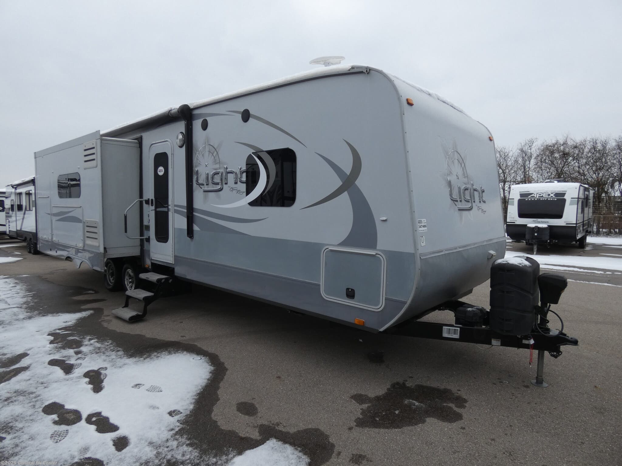 Email now about this 2015 Highland Ridge Open Range 272RLS! Used 2015 Highland Ridge Open Range 272RLS available in Brownstown Township, Michigan