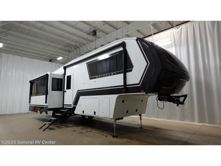 Email now about this 2026 Brinkley RV Model Z 3100! New 2026 Brinkley RV Model Z 3100 available in Brownstown Township, Michigan