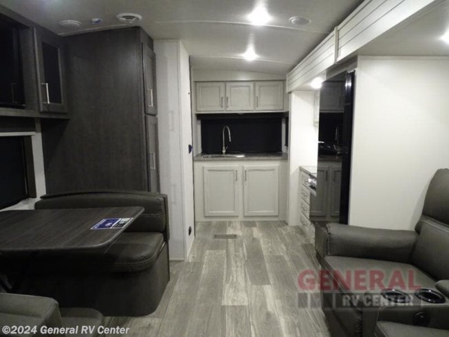 2024 Cougar Half-Ton 22MLS by Keystone from General RV Center in Mount Clemens, Michigan