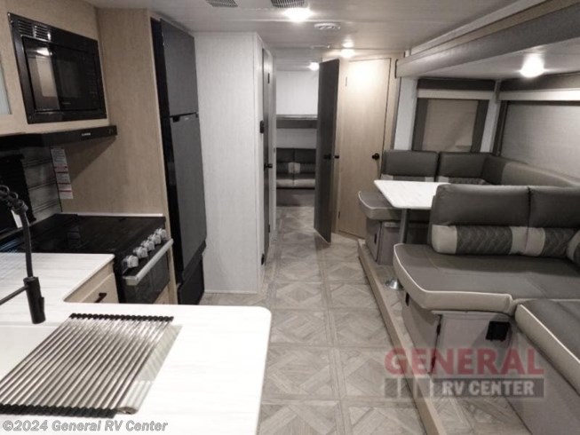 2024 Wildwood X-Lite 273QBXLX by Forest River from General RV Center in Mount Clemens, Michigan