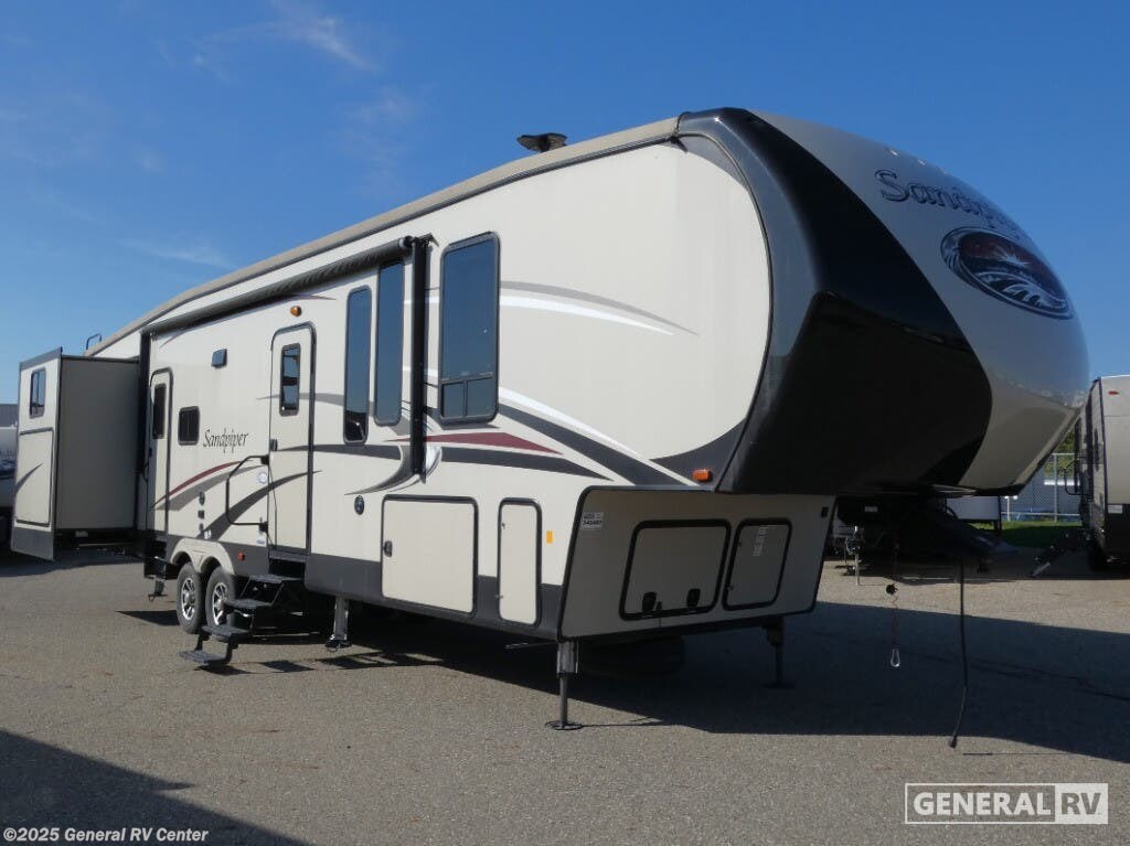 Email now about this 2018 Forest River Sandpiper 365SAQB! Used 2018 Forest River Sandpiper 365SAQB available in Mount Clemens, Michigan