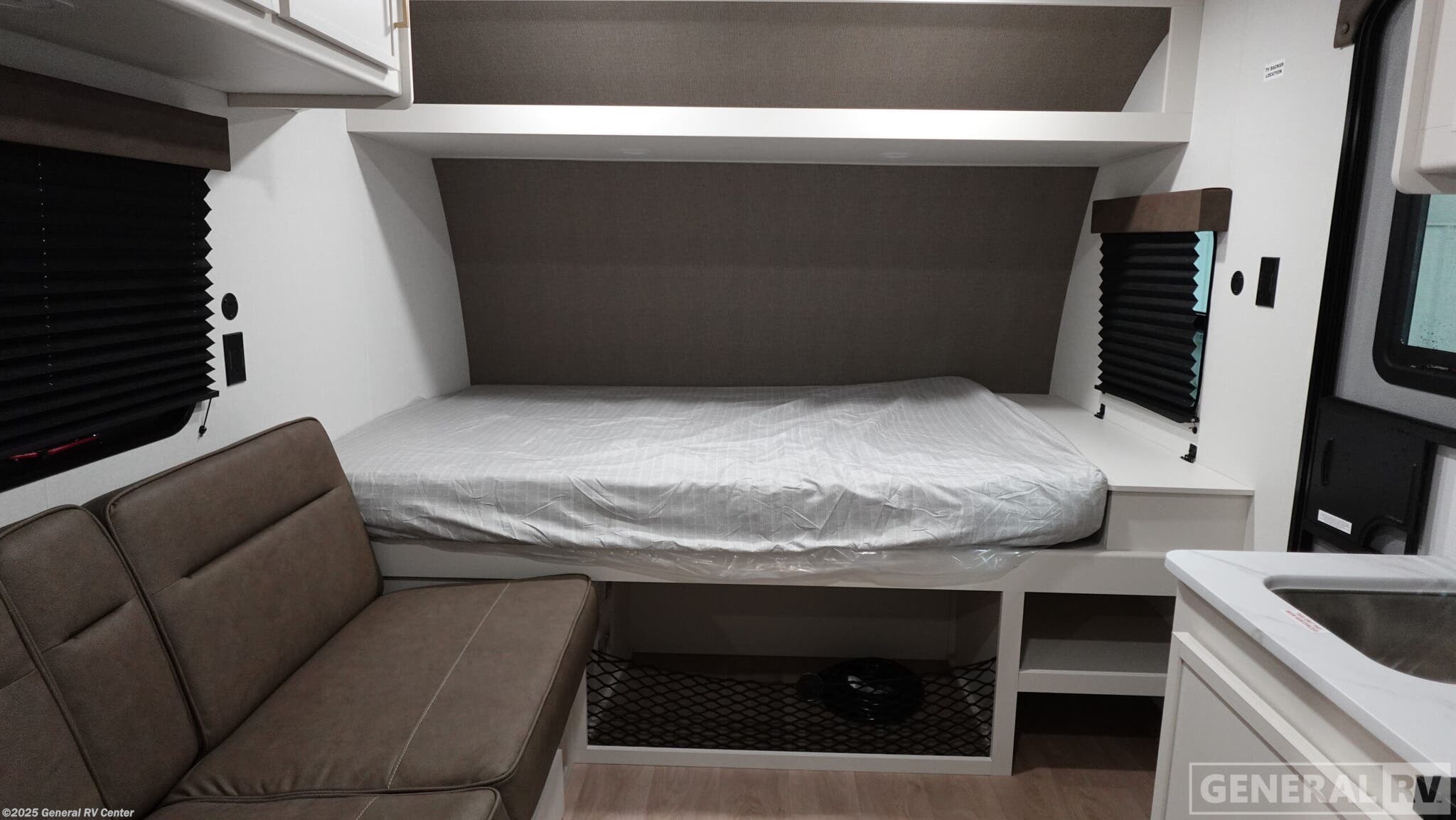 New 2026 Grand Design Transcend One 151BH available in Mount Clemens, Michigan