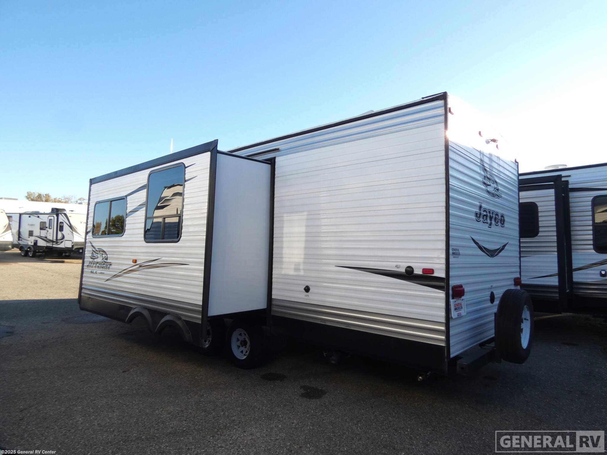 Contact us now about this 2016 Jayco Flight SLX 267BHSW! 2016 Flight SLX 267BHSW by Jayco from General RV Center in Mount Clemens, Michigan