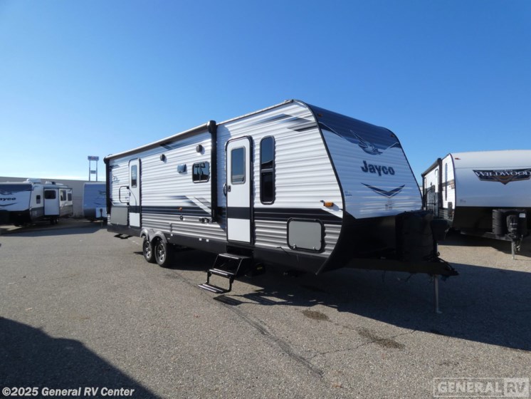 Email now about this 2022 Jayco Jay Flight 28BHS! Used 2022 Jayco Jay Flight 28BHS available in Mount Clemens, Michigan