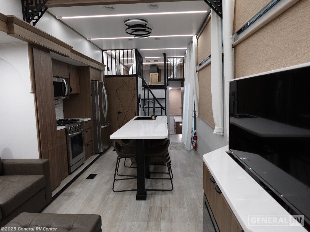 New 2025 Forest River Salem 44VIEW available in Elizabethtown, Pennsylvania