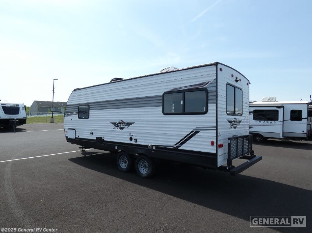 Used 2023 Shasta Shasta 21CK available in Elizabethtown, Pennsylvania