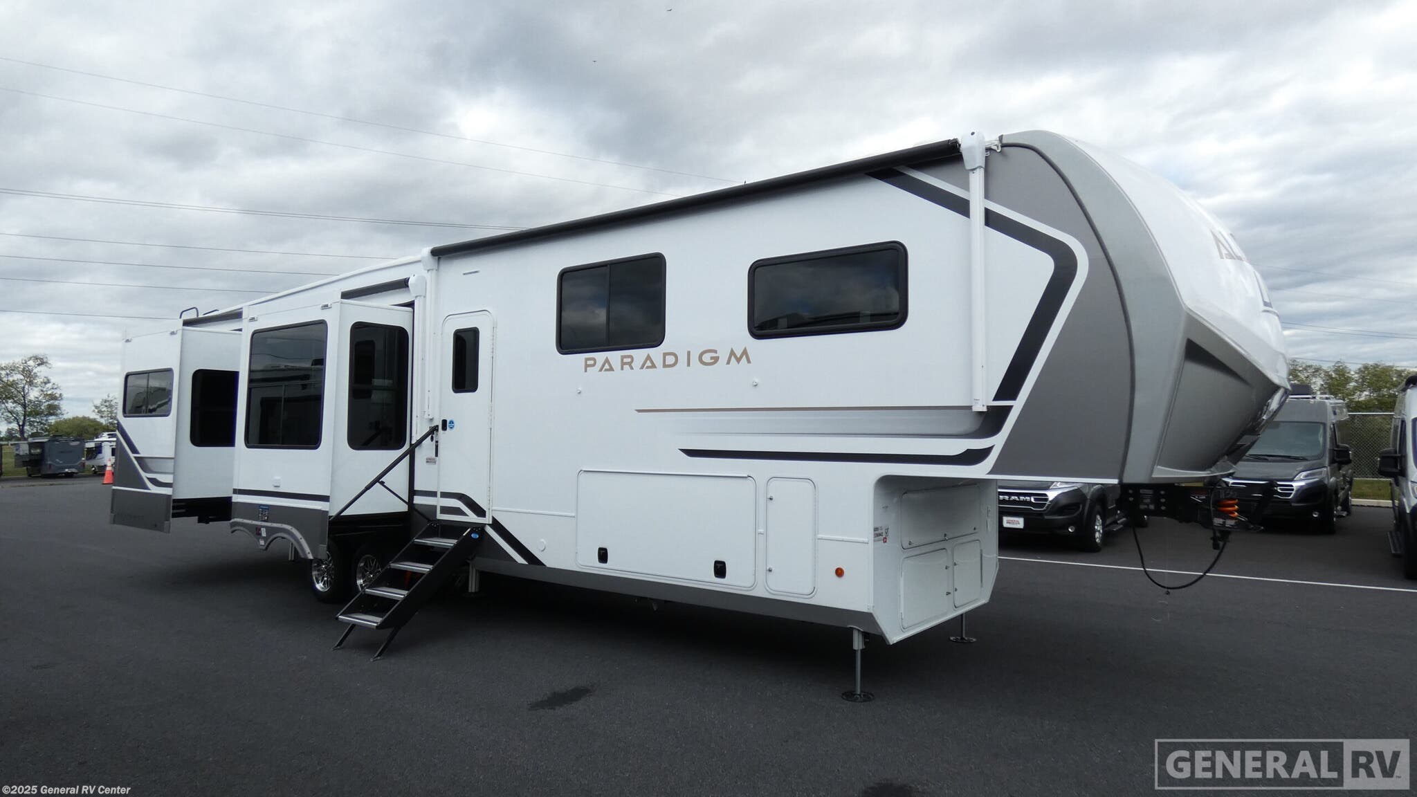 Email now about this 2026 Alliance RV Paradigm 375RD! New 2026 Alliance RV Paradigm 375RD available in Elizabethtown, Pennsylvania