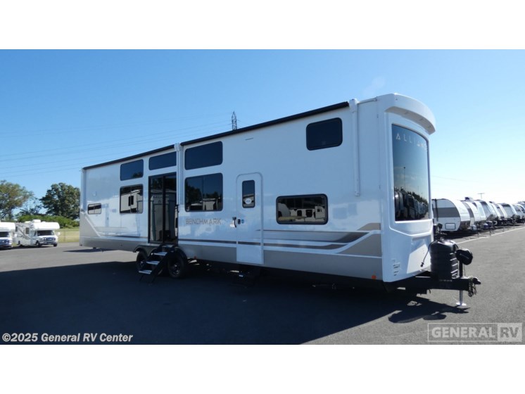 Email now about this 2026 Alliance RV Benchmark 44RKL! New 2026 Alliance RV Benchmark 44RKL available in Elizabethtown, Pennsylvania