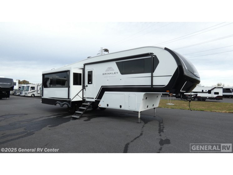 Email now about this 2024 Brinkley RV Model Z 3100-3SL! Used 2024 Brinkley RV Model Z 3100-3SL available in Elizabethtown, Pennsylvania