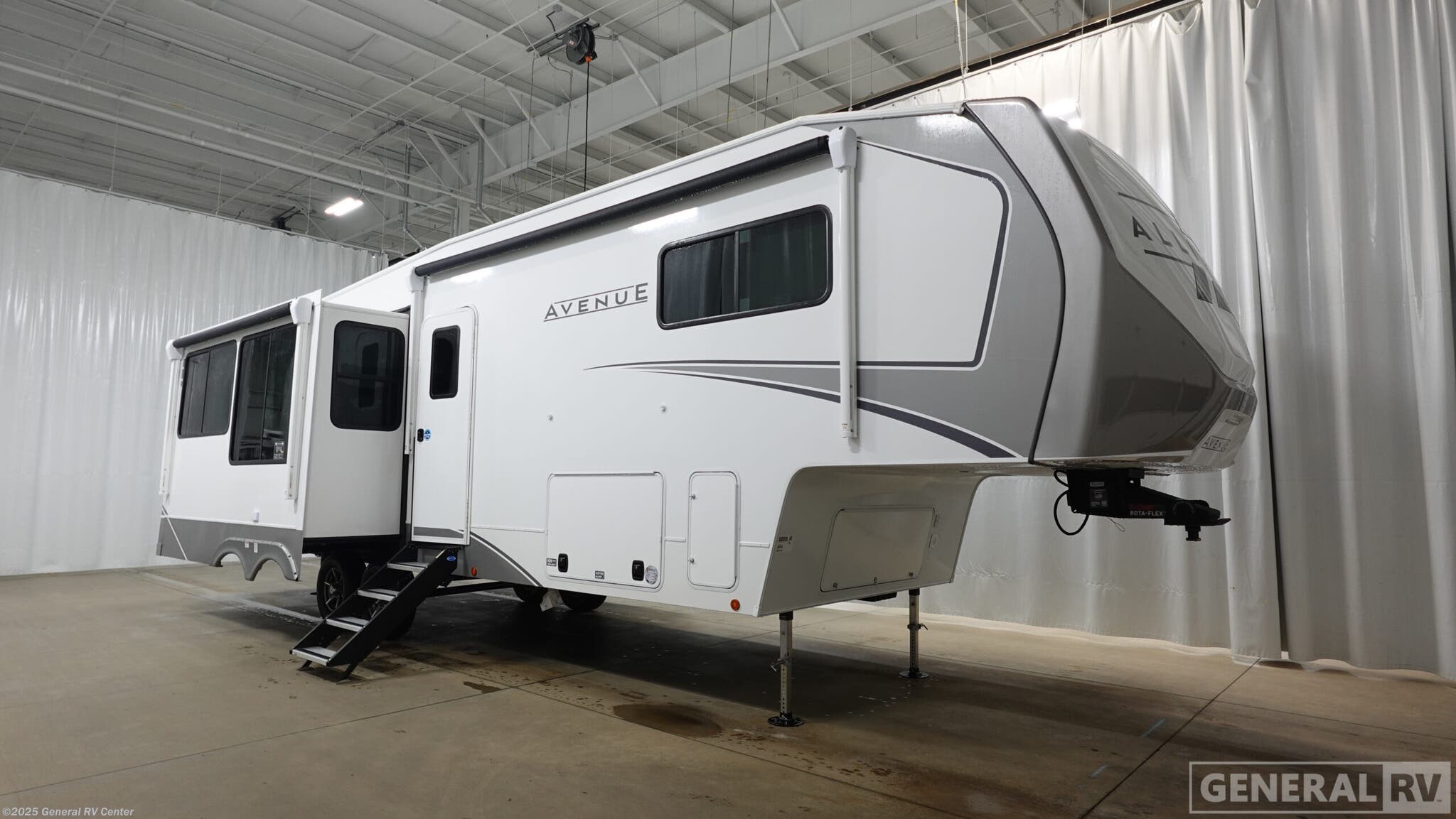Email now about this 2026 Alliance RV Avenue 32RLS! New 2026 Alliance RV Avenue 32RLS available in Elizabethtown, Pennsylvania