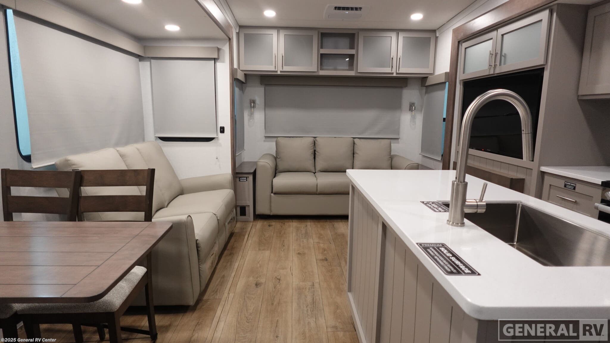 Call now about this 2026 Alliance RV Avenue 32RLS! 2026 Alliance RV Avenue 32RLS - New Fifth Wheel For Sale by General RV Center in Elizabethtown, Pennsylvania