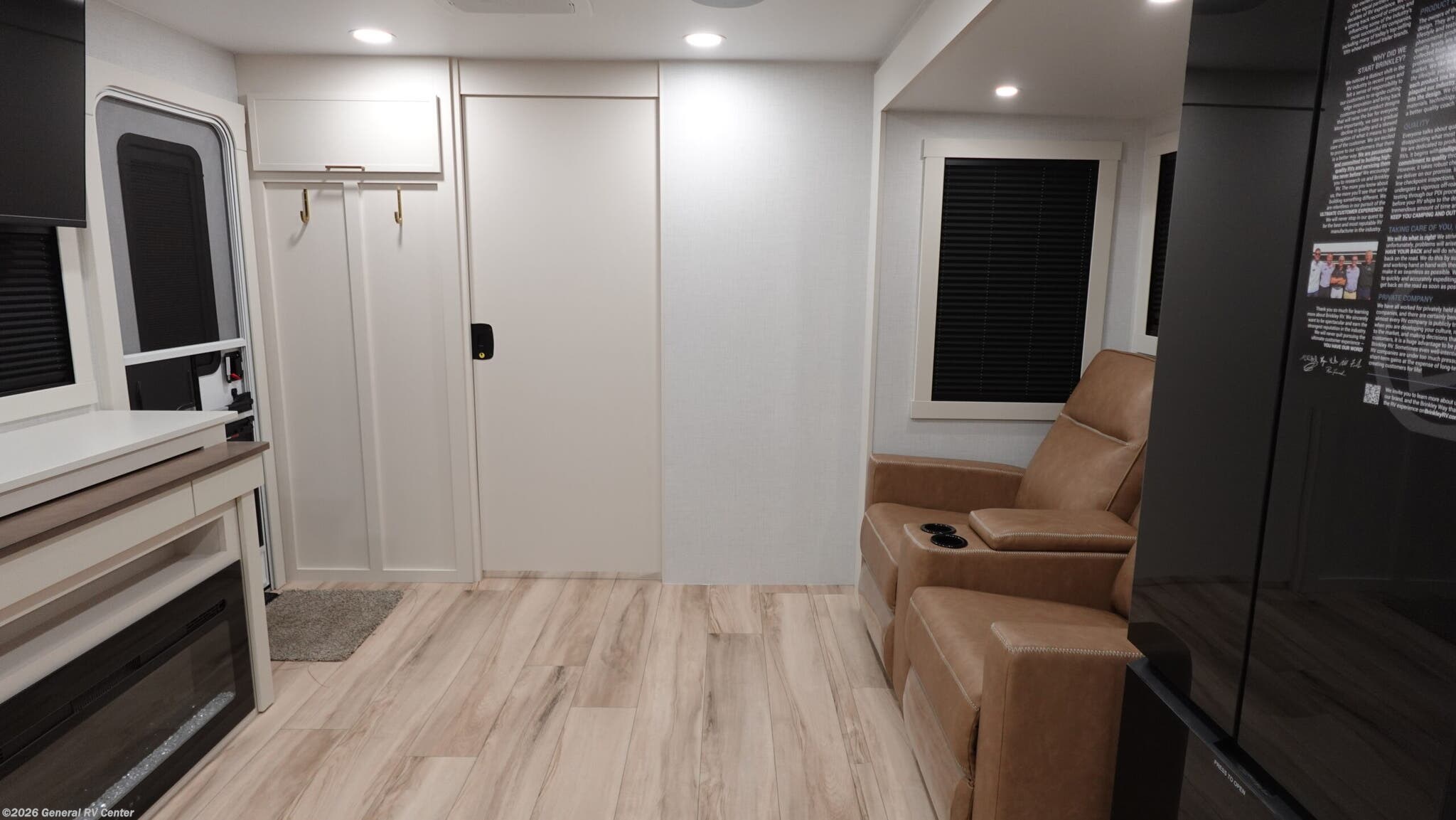 Call now about this 2026 Brinkley RV Model I 265! 2026 Brinkley RV Model I 265 - New Travel Trailer For Sale by General RV Center in Elizabethtown, Pennsylvania