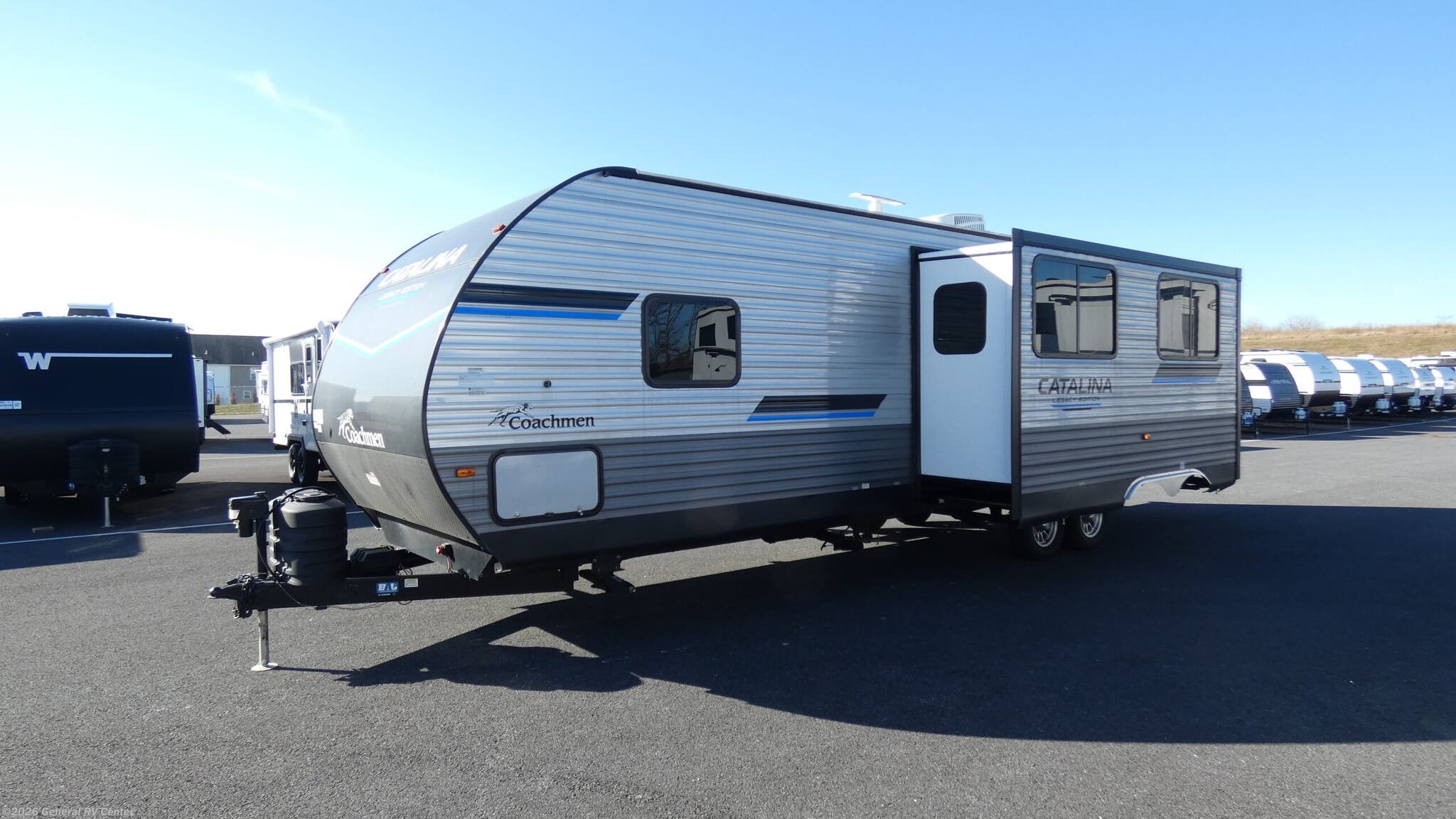 Used 2023 Coachmen Catalina LEGACY 293TQBS available in Elizabethtown, Pennsylvania