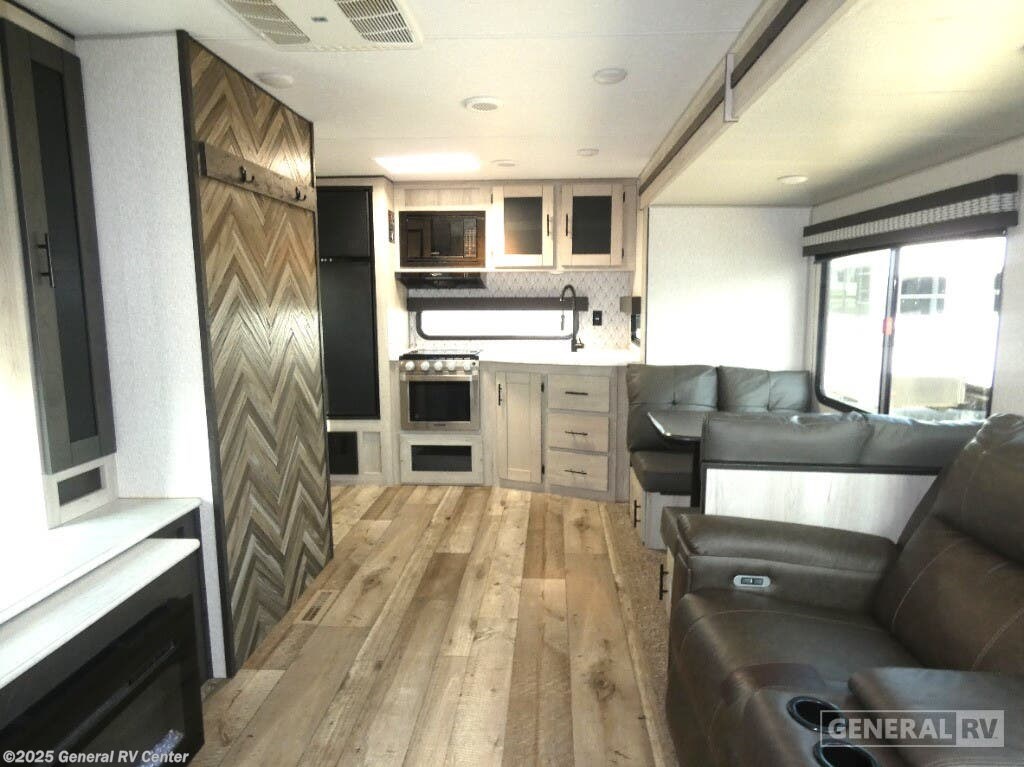 Contact us now about this 2021 K-Z KZ-CONNECT 261RKK-1SLD! 2021 KZ-CONNECT 261RKK-1SLD by K-Z from General RV Center in Wayland, Michigan