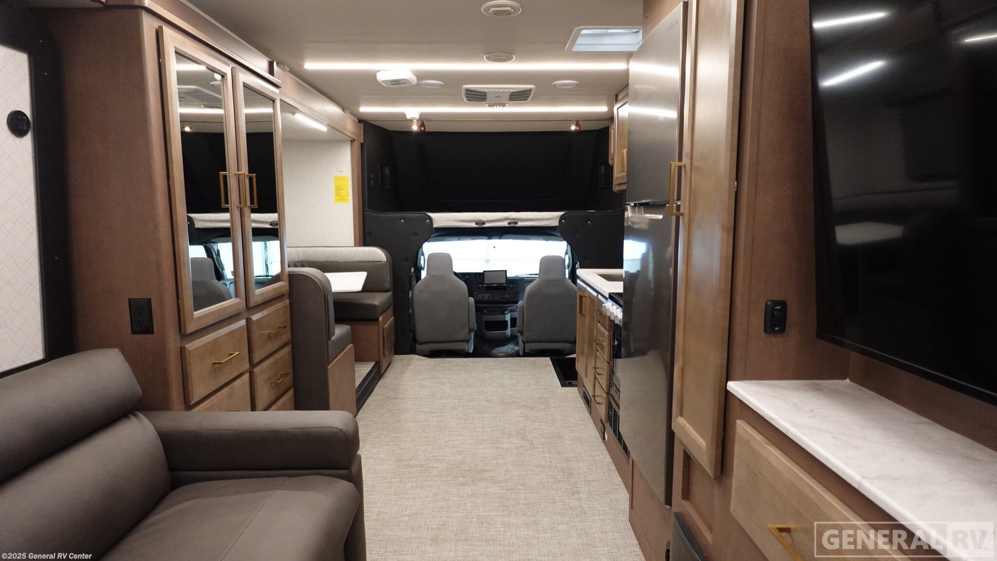 New 2026 Holiday Rambler Incline 27U available in Wayland, Michigan